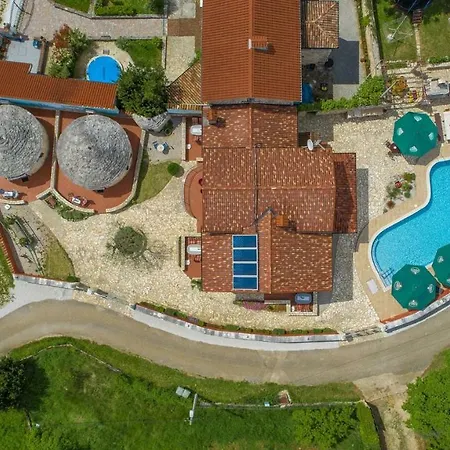Complex Anja Guest house