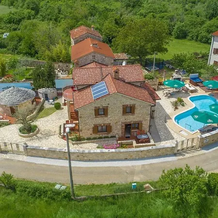 Complex Anja 3* Sveti Lovrec Pazenaticki