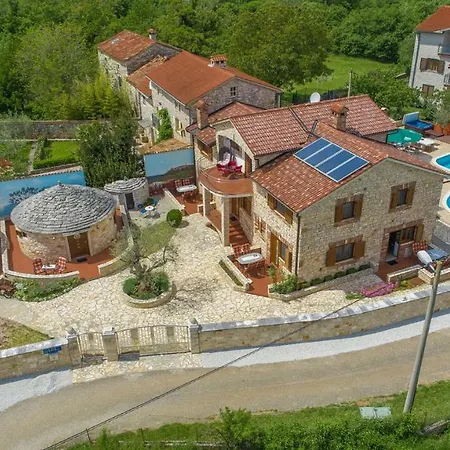 Complex Anja Guest house Sveti Lovrec Pazenaticki