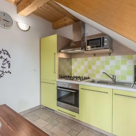 Complex Anja Gostinjska kuća 3*
