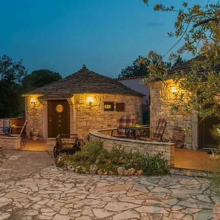 Complex Anja Guest house Sveti Lovrec Pazenaticki